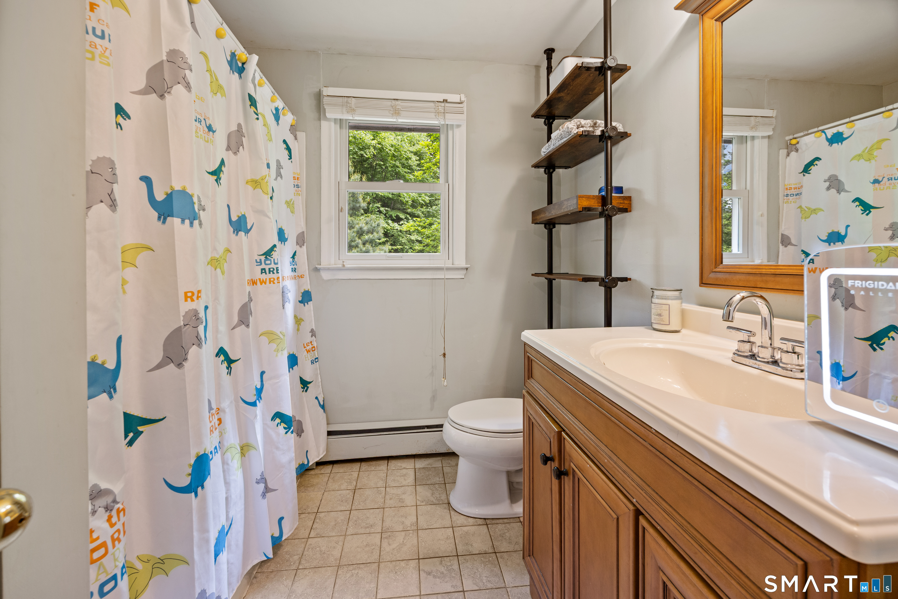 825 Neipsic Road Glastonbury, CT 06033 - Photo 19 of 40