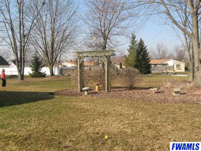 5611 Kroemer Road Fort Wayne, IN 46818 - Photo 3 of 5