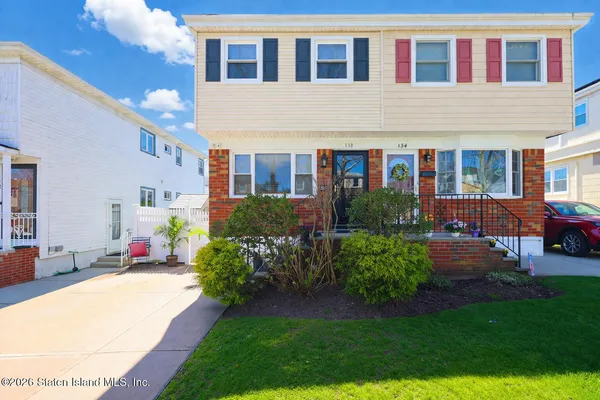 $849,999 | 138 Buffalo Street | Bay Terrace