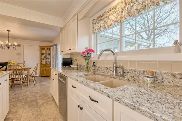 $400,000 | 469 Hillcrest Drive, Latrobe, PA 15650