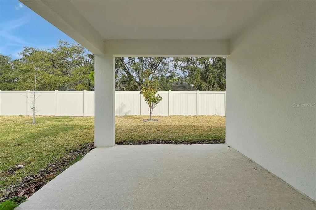 929 Rivers Crossing Street Clermont, FL 34714 - Photo 20 of 31 a view of outdoor space and garden