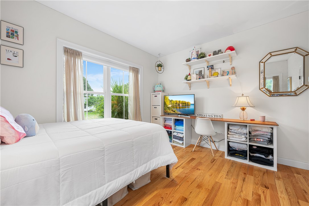 6 Boiling Spring Avenue Westerly, RI 02891 - Photo 17 of 32