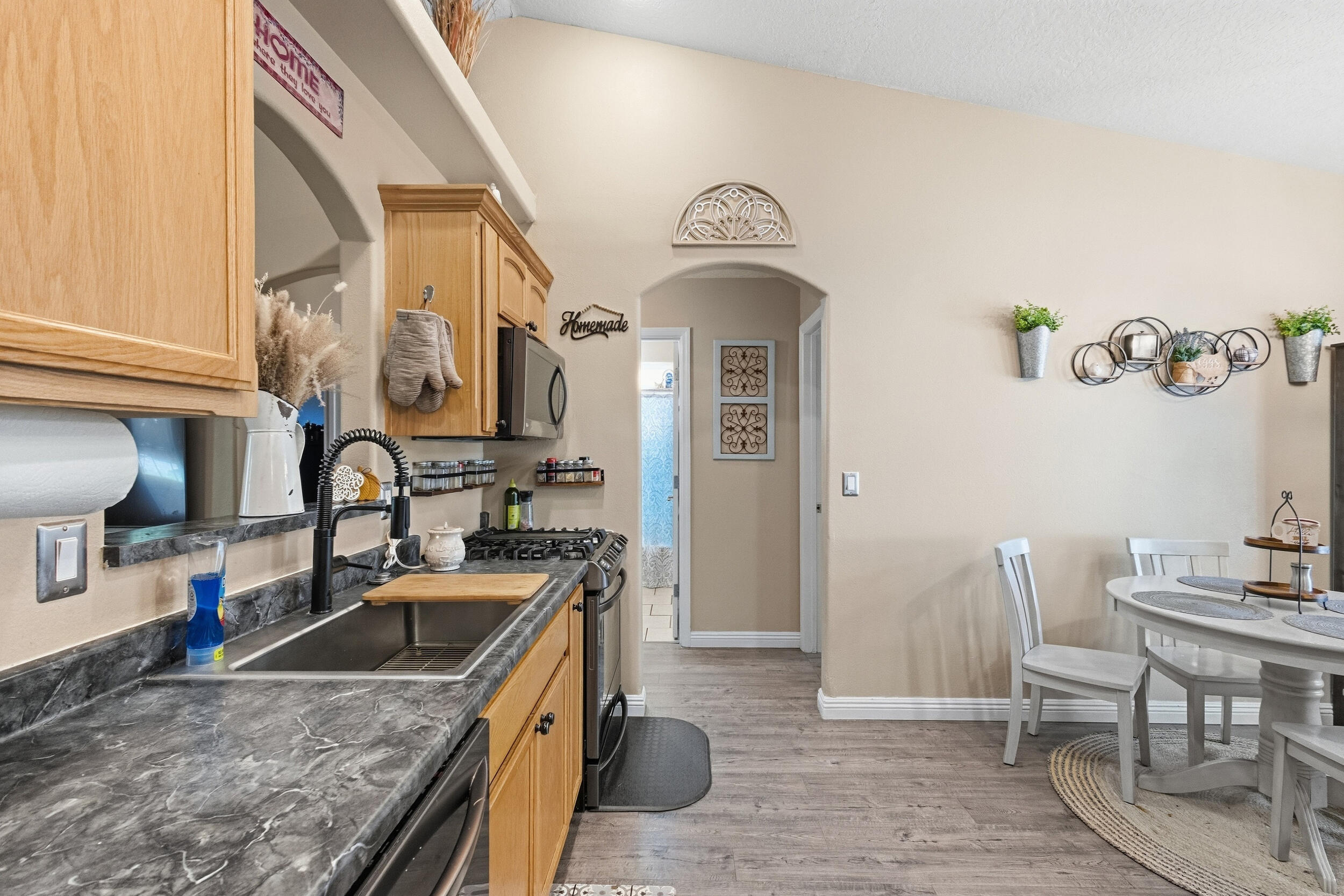 1696 Nancy Lopez Boulevard Rio Communities, NM 87002 - Photo 9 of 31 Gallery Image 9