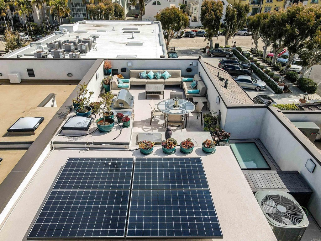 728 Silver Street La Jolla, CA 92037 - Photo 35 of 44 a picture of a city view