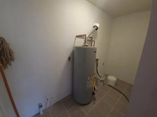 $105,000 | 108 North C Street, Arkansas City, KS 67005