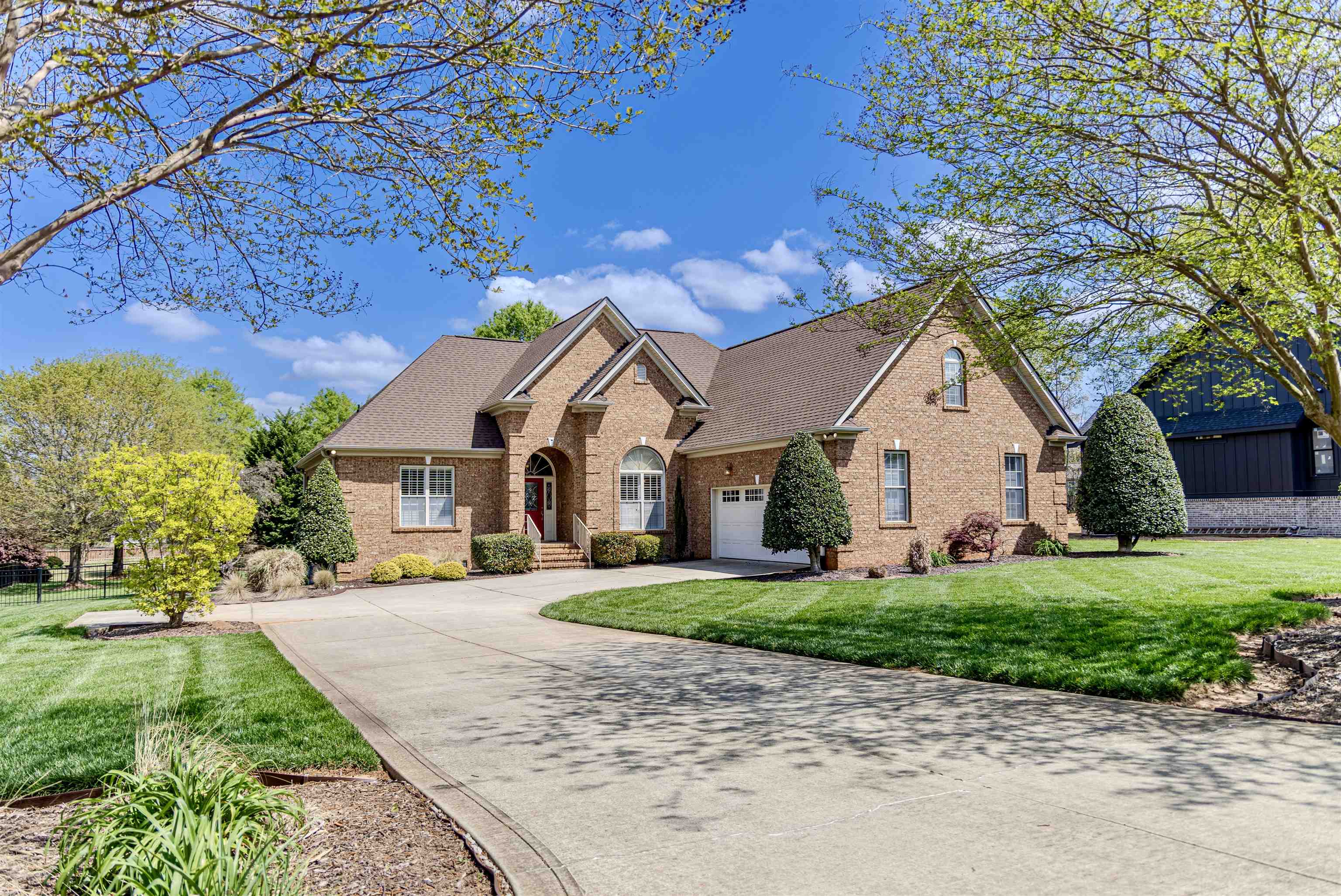 112 Conamara Lane Woodruff, SC 29388 - Photo 2 of 33