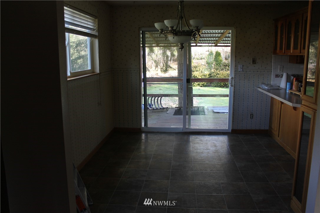2020 Coal Creek Road Longview, WA 98632 - Photo 4 of 17 Gallery Image 4