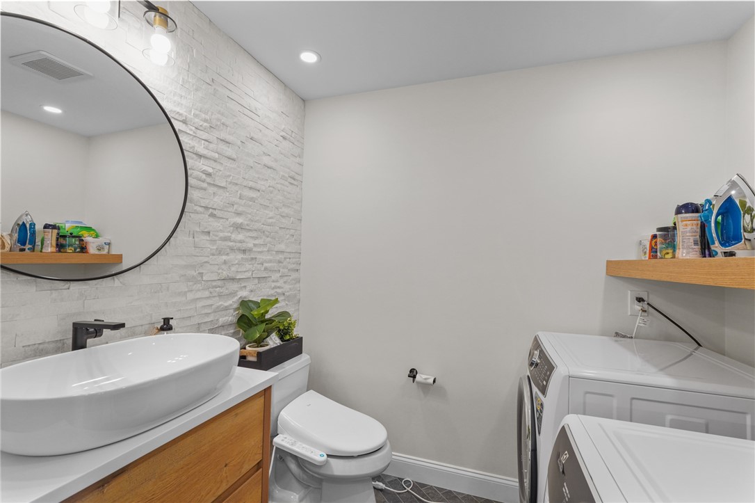 196 Stillwater Road Smithfield, RI 02917 - Photo 14 of 50