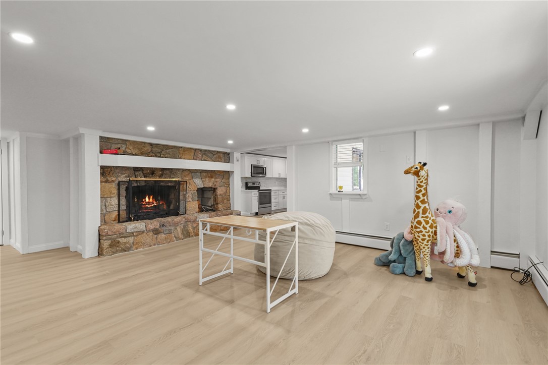 196 Stillwater Road Smithfield, RI 02917 - Photo 33 of 50