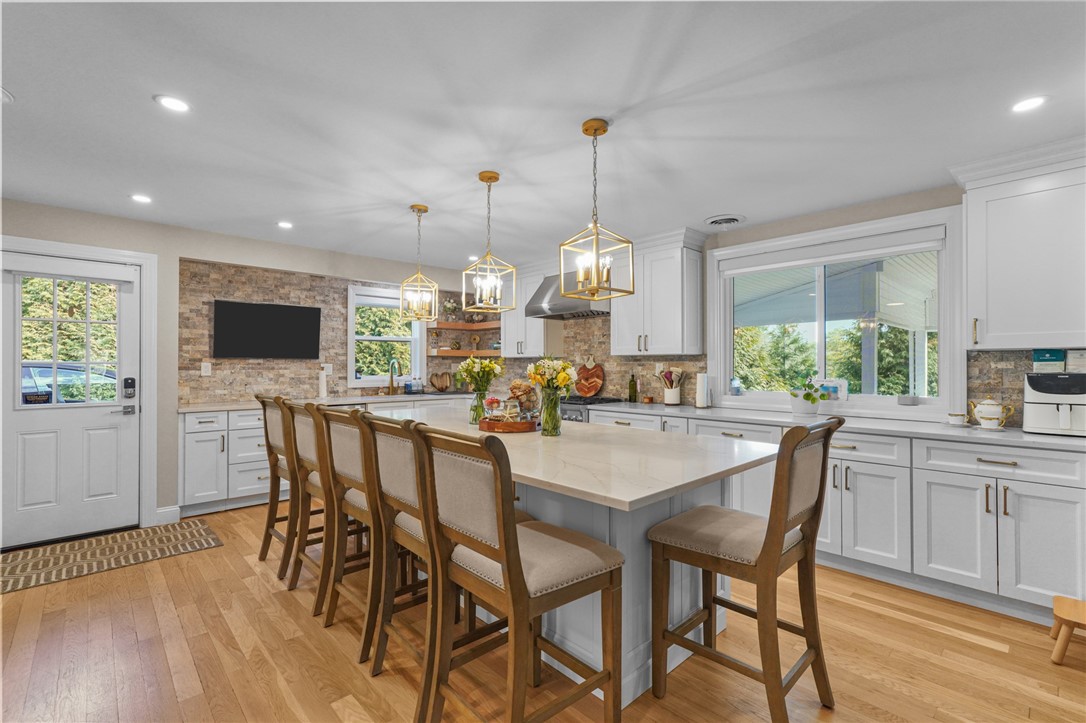 196 Stillwater Road Smithfield, RI 02917 - Photo 6 of 50