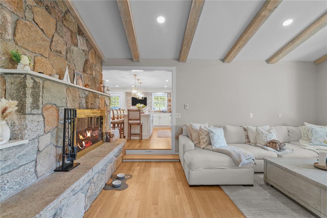196 Stillwater Road Smithfield, RI 02917 - Photo 10 of 50