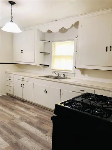 $215,000 | 1315 8th Street, Lake Charles, LA 70601