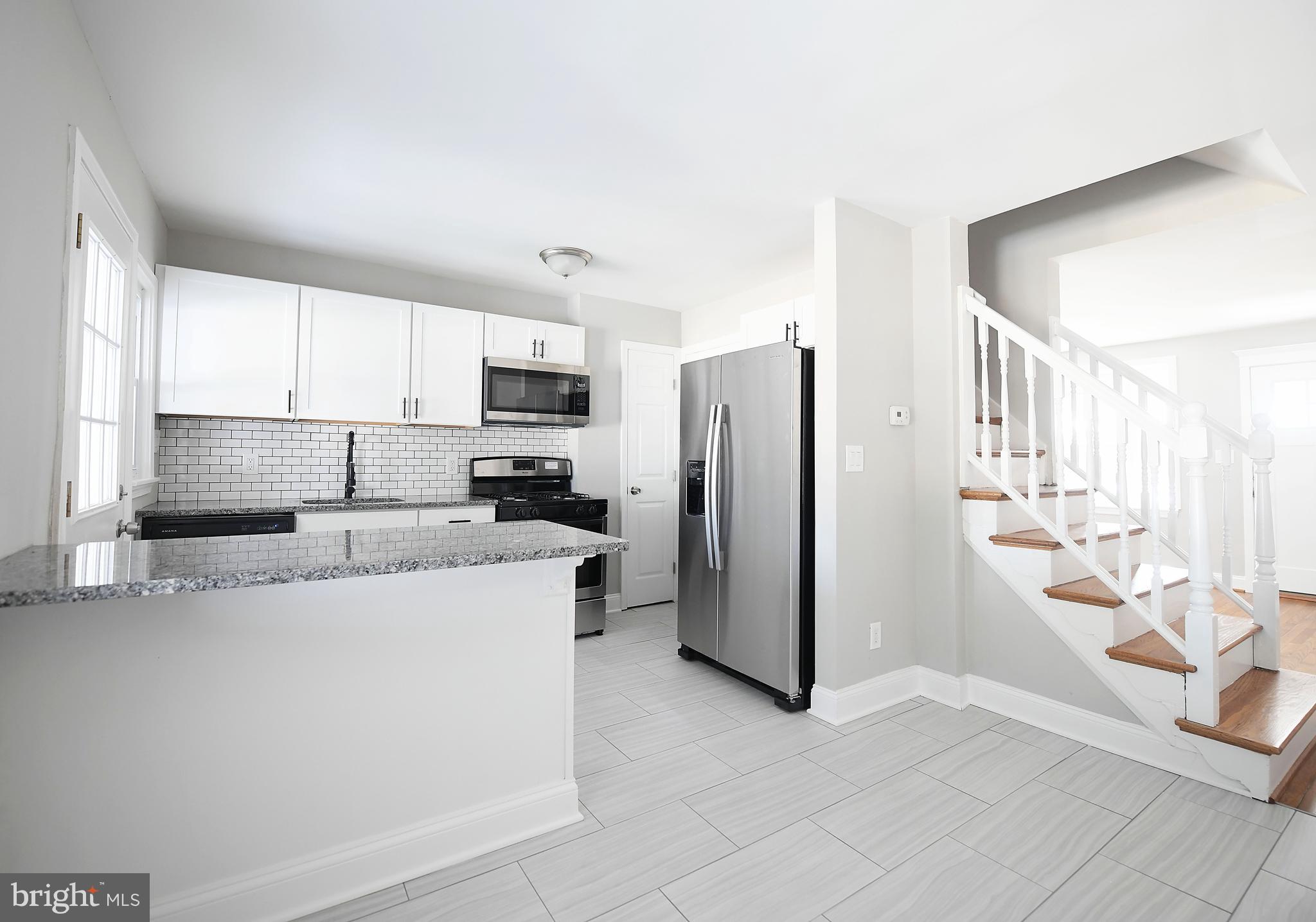 8106 Kavanagh Road Baltimore, MD 21222 - Photo 11 of 24 Combination kitchen and dining