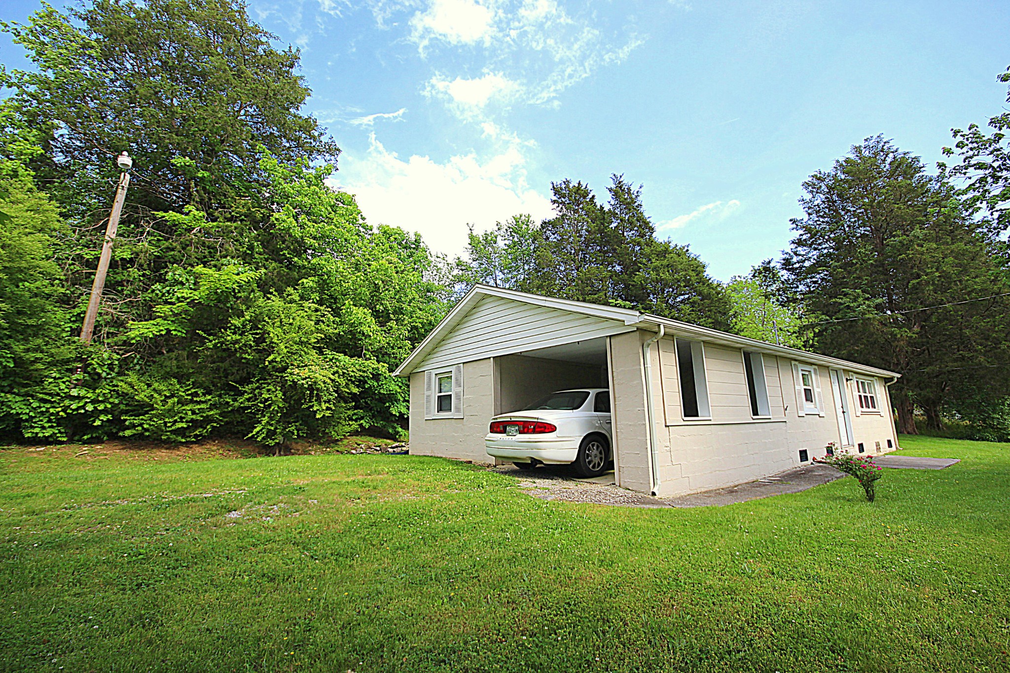 7716 Gibbs Road Corryton, TN 37721 - Photo 3 of 25