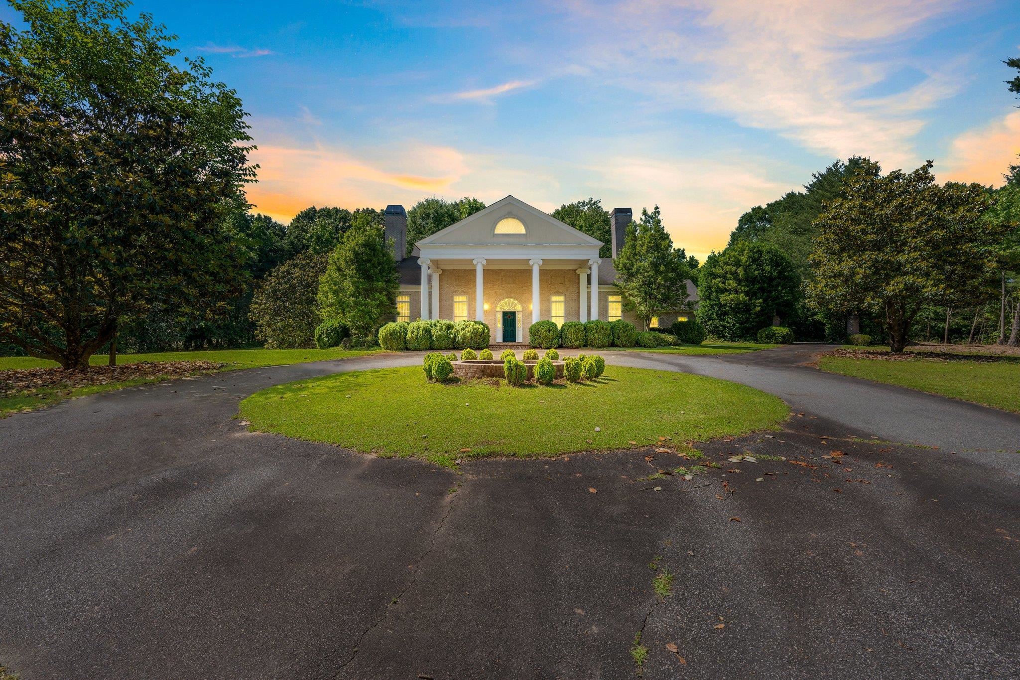295 State Rd S-42-7196 Pauline, SC 29374 - Photo 1 of 38 Gallery Image 1