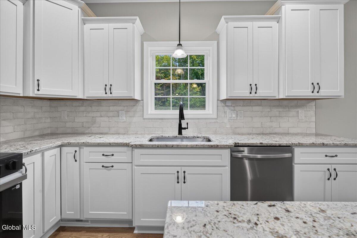 10 Wolfe Road Queensbury, NY 12804 - Photo 14 of 37 04-10 WOLFE-12