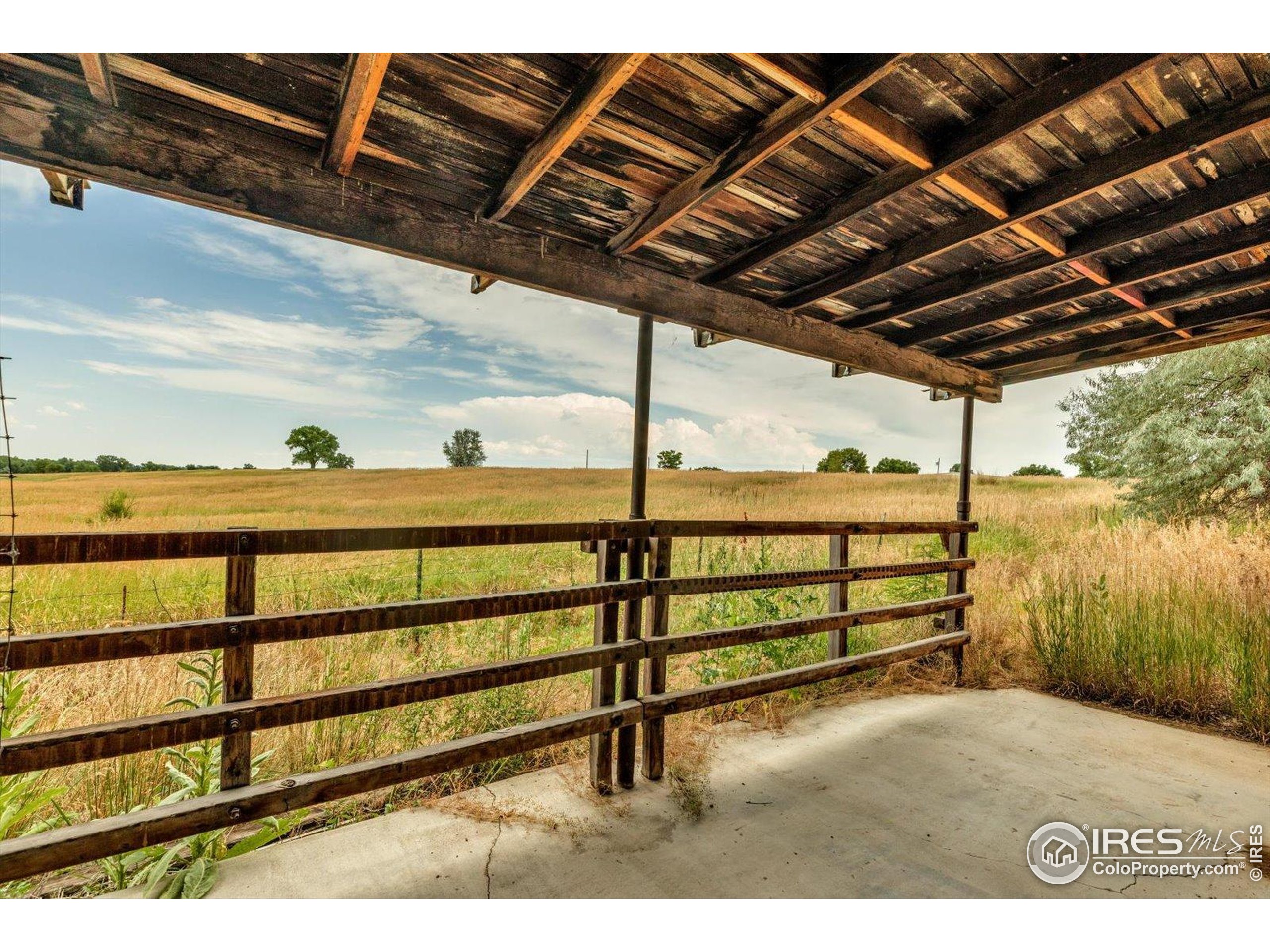 5273 Independence Road Boulder, CO 80301 - Photo 10 of 16 a view of a outdoor seating area