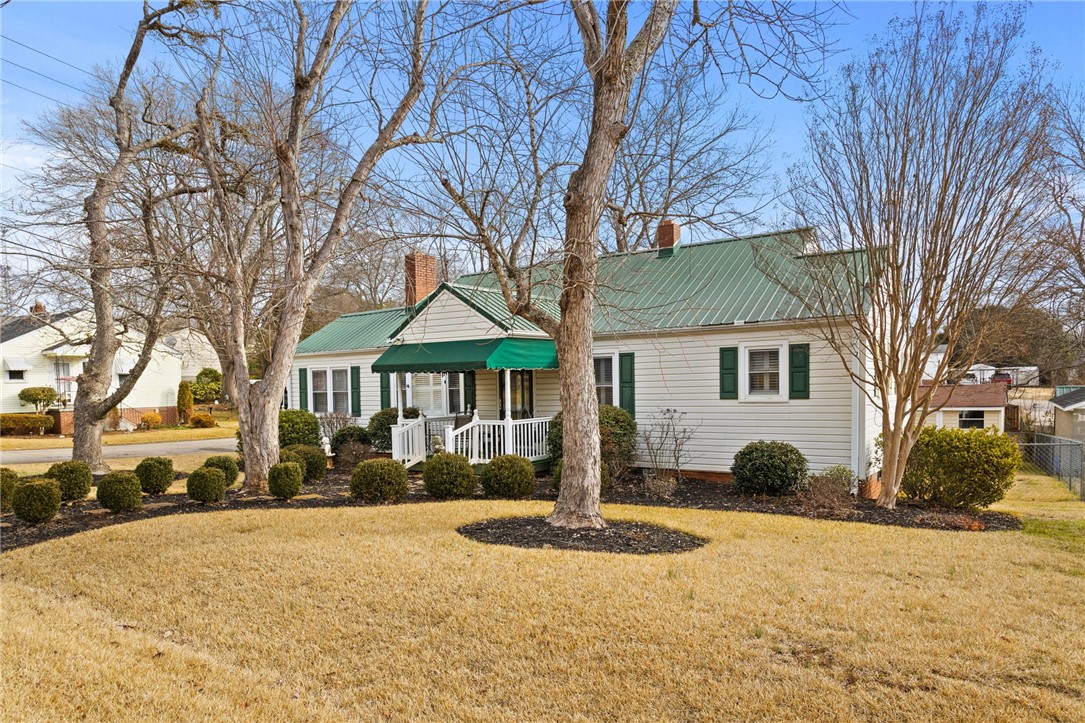 310 Tindal Road Greenville, SC 29617 - Photo 4 of 31 Gallery Image 4