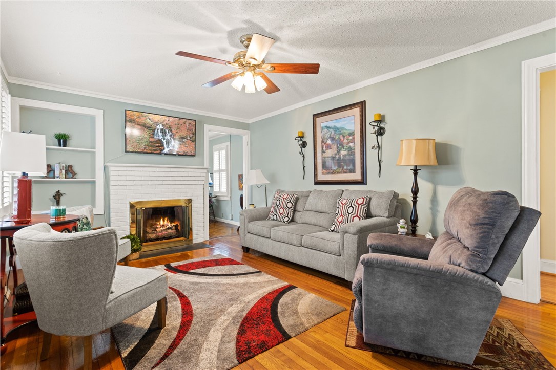 310 Tindal Road Greenville, SC 29617 - Photo 7 of 31 Gallery Image 7