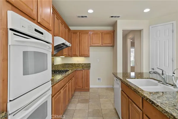 $1,098,800 | 13761 Dellbrook Street, Eastvale, CA 92880