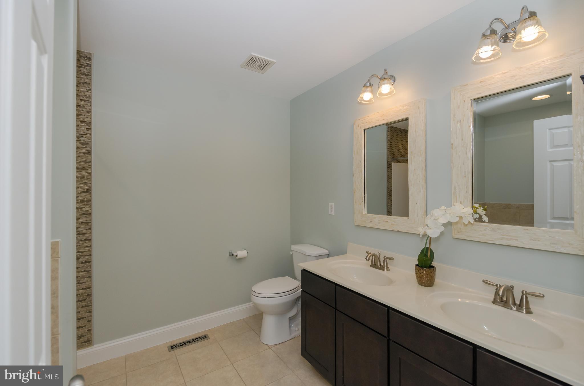 79 Lee Road Chester, MD 21619 - Photo 20 of 49 Master Bathroom