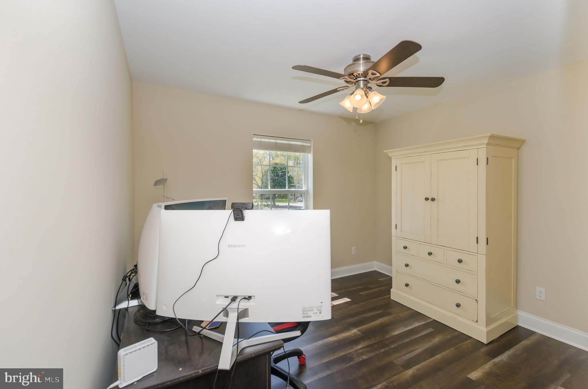79 Lee Road Chester, MD 21619 - Photo 24 of 49 3rd Bedroom