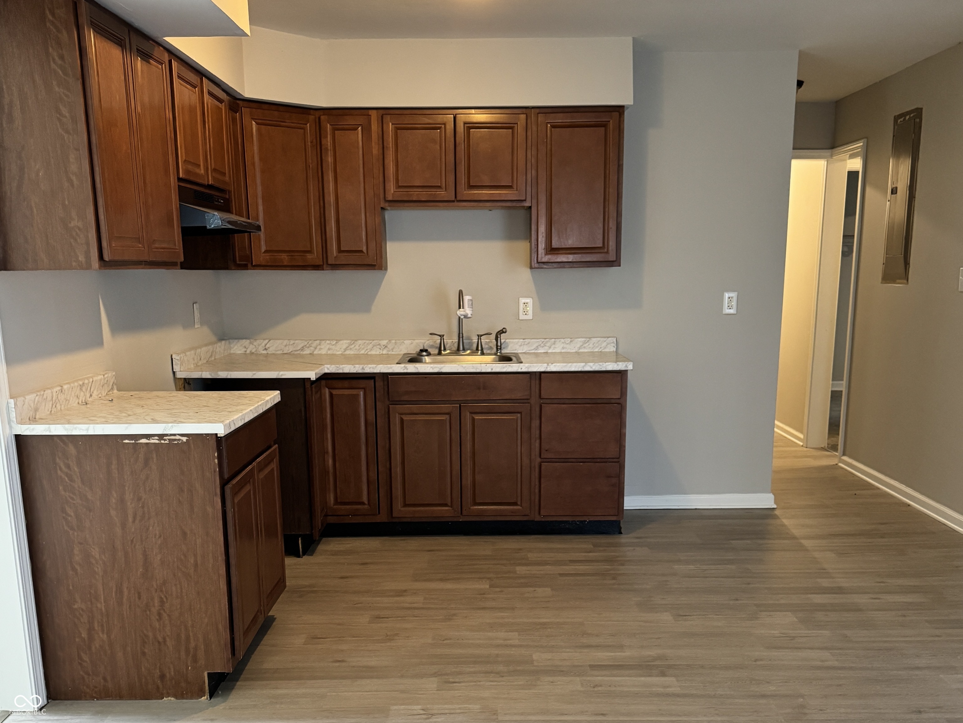 3960 Richelieu Road Indianapolis, IN 46226 - Photo 2 of 15