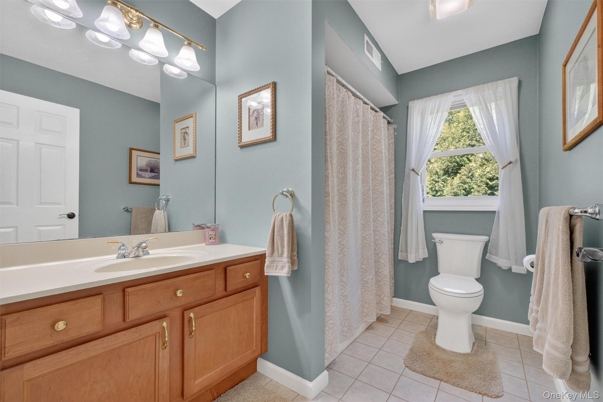 201 Candlestick Hill Road Newburgh, NY 12550 - Photo 22 of 47