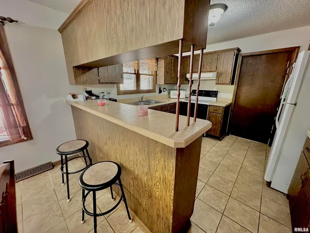 $265,000 | 718 Karbers Ridge Road, Elizabethtown, IL 62931