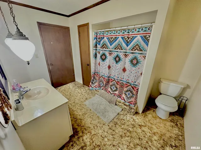 $265,000 | 718 Karbers Ridge Road, Elizabethtown, IL 62931