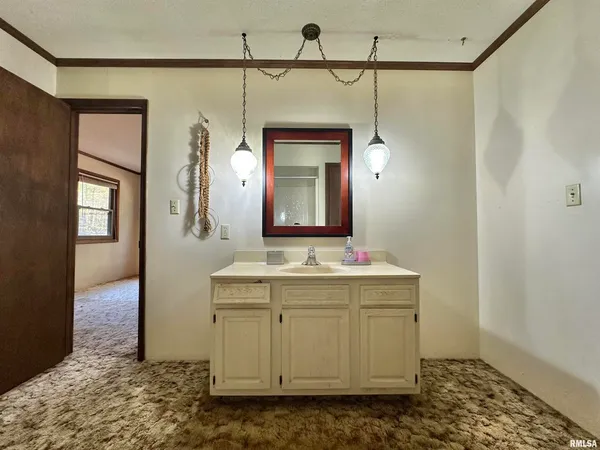 $252,000 | 718 Karbers Ridge Road, Elizabethtown, IL 62931