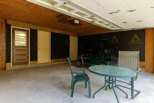 $252,000 | 718 Karbers Ridge Road, Elizabethtown, IL 62931