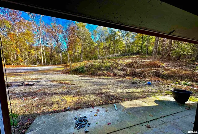 $265,000 | 718 Karbers Ridge Road, Elizabethtown, IL 62931