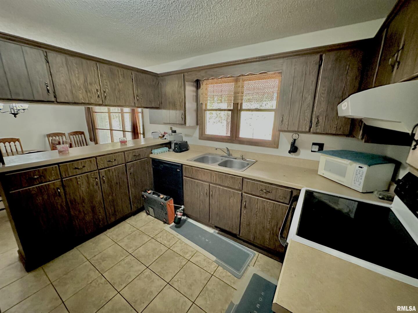 718 Karbers Ridge Road Elizabethtown, IL 62931 - Photo 5 of 70