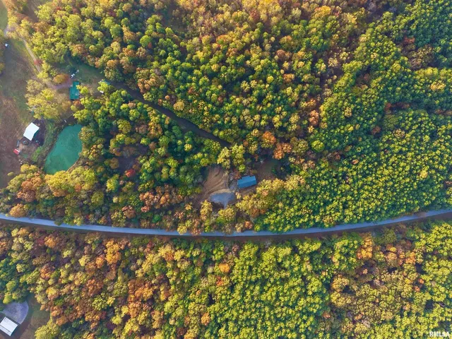 $265,000 | 718 Karbers Ridge Road, Elizabethtown, IL 62931