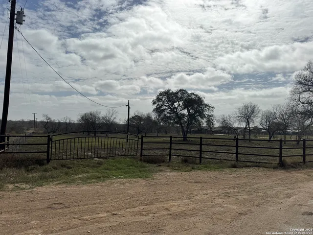 a view of outdoor space with city view