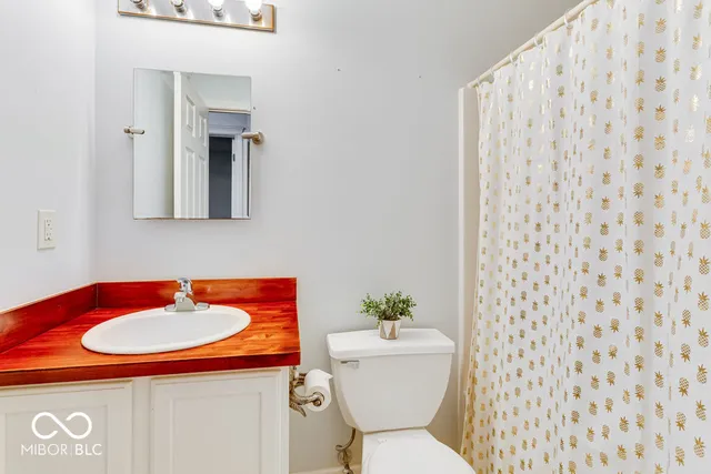 $319,900 | 12353 Driftstone Drive, Fishers, IN 46037