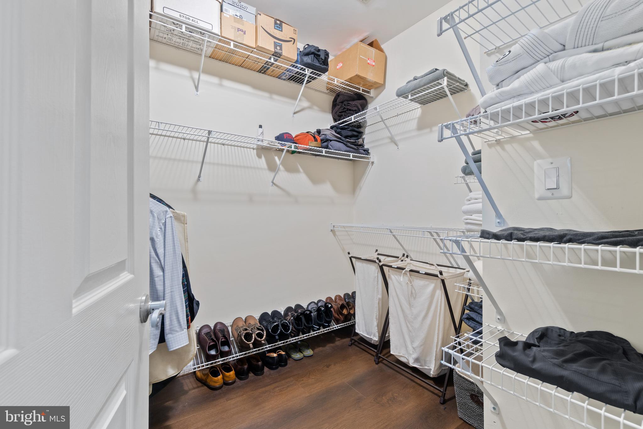 1301 Garden Wall Court, Unit 901 Reston, VA 20194 - Photo 15 of 30 Huge Walk in Closet