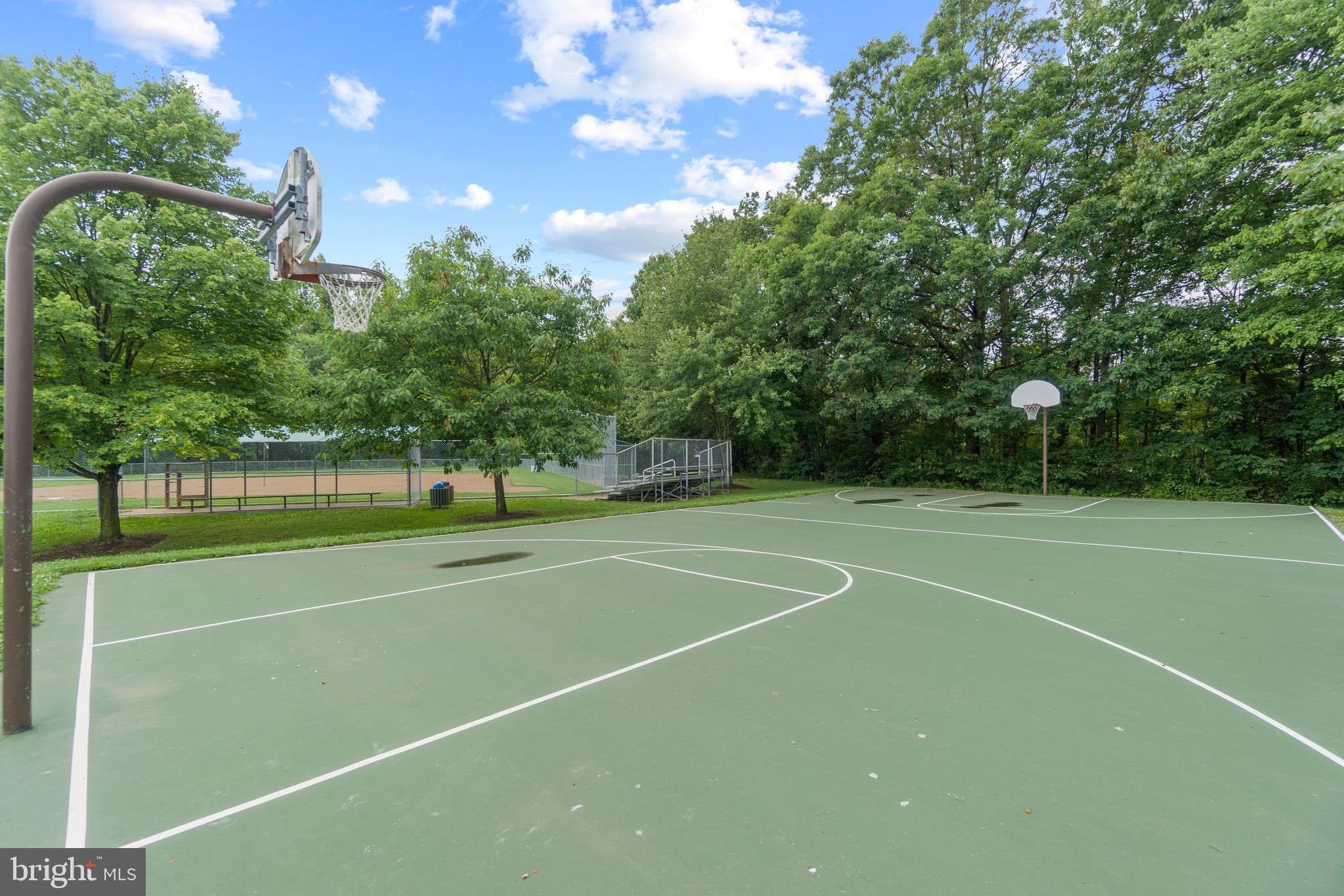 1301 Garden Wall Court, Unit 901 Reston, VA 20194 - Photo 23 of 30 close to sport courts