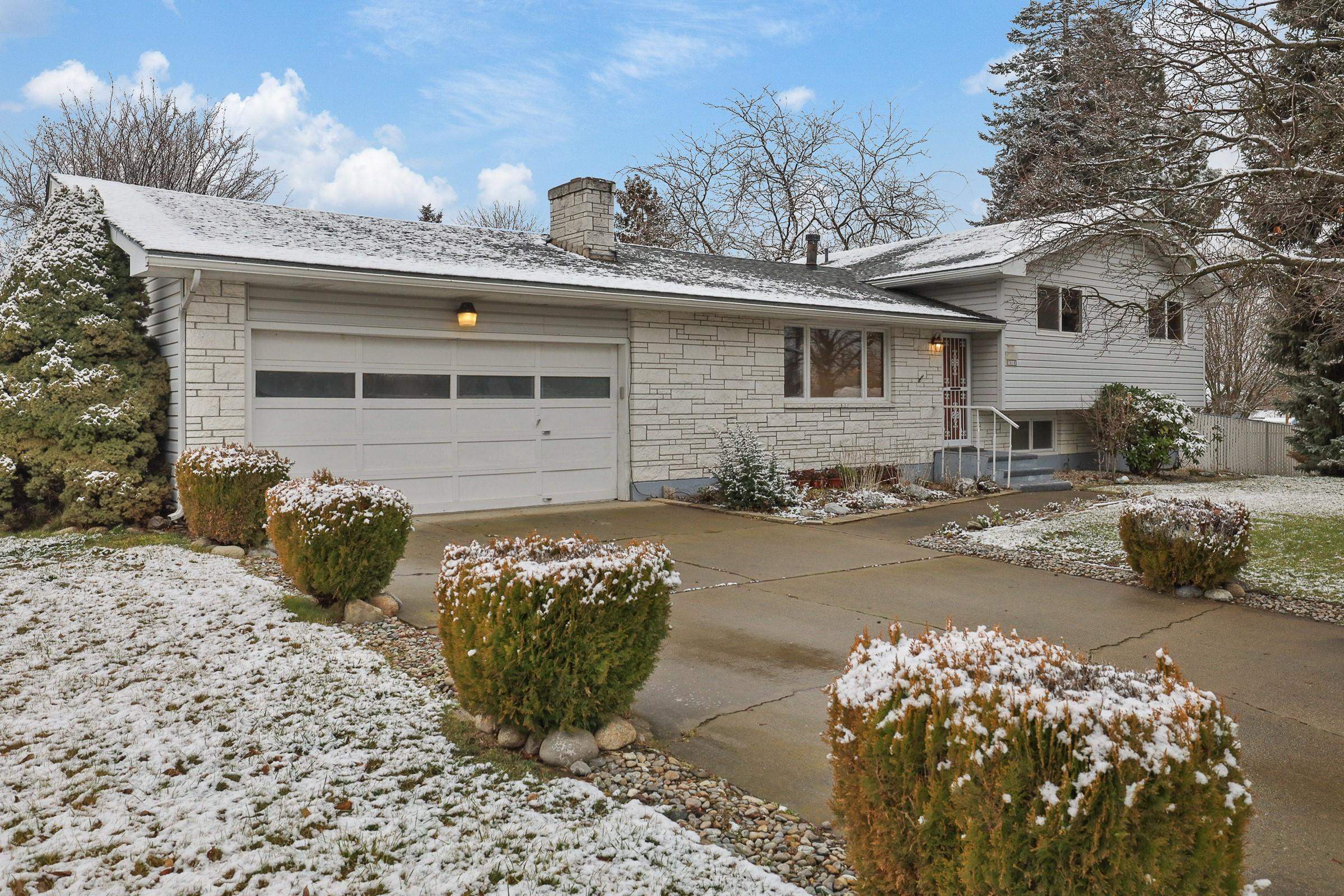 816 South Adams Road Veradale, WA 99037 - Photo 3 of 26 Gallery Image 3