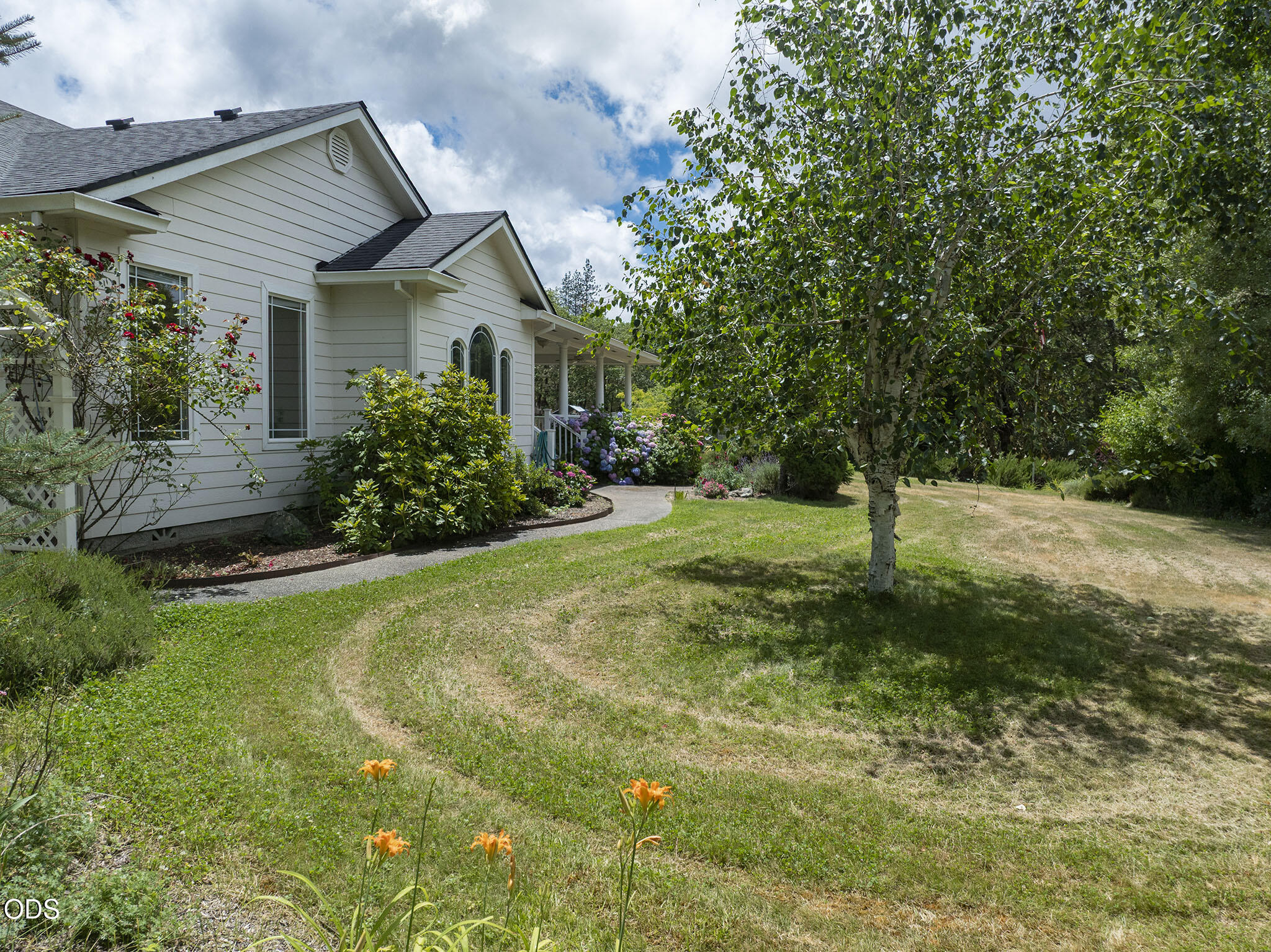 279 Ridgefield Road Grants Pass, OR 97527 - Photo 43 of 62