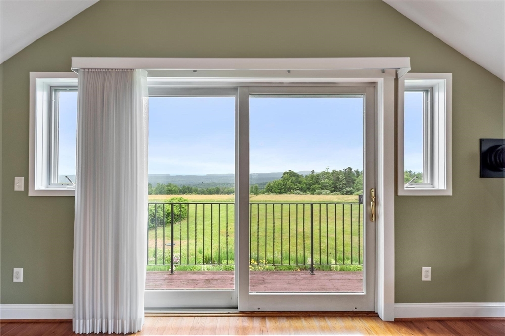 32 Osgood Road Sterling, MA 01564 - Photo 8 of 42