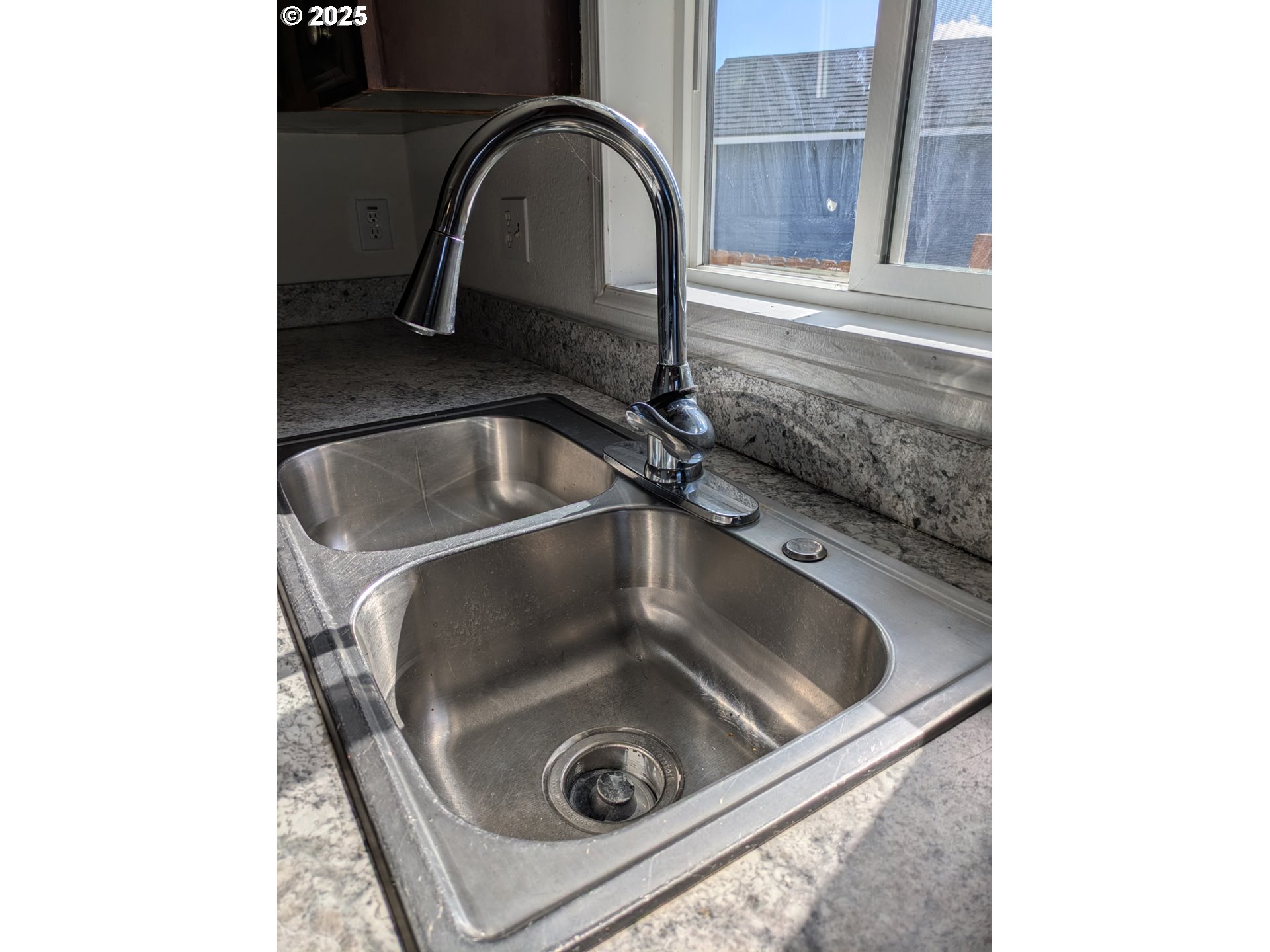 9700 Southwest Tualatin Road, Unit 5 Tualatin, OR 97062 - Photo 23 of 37