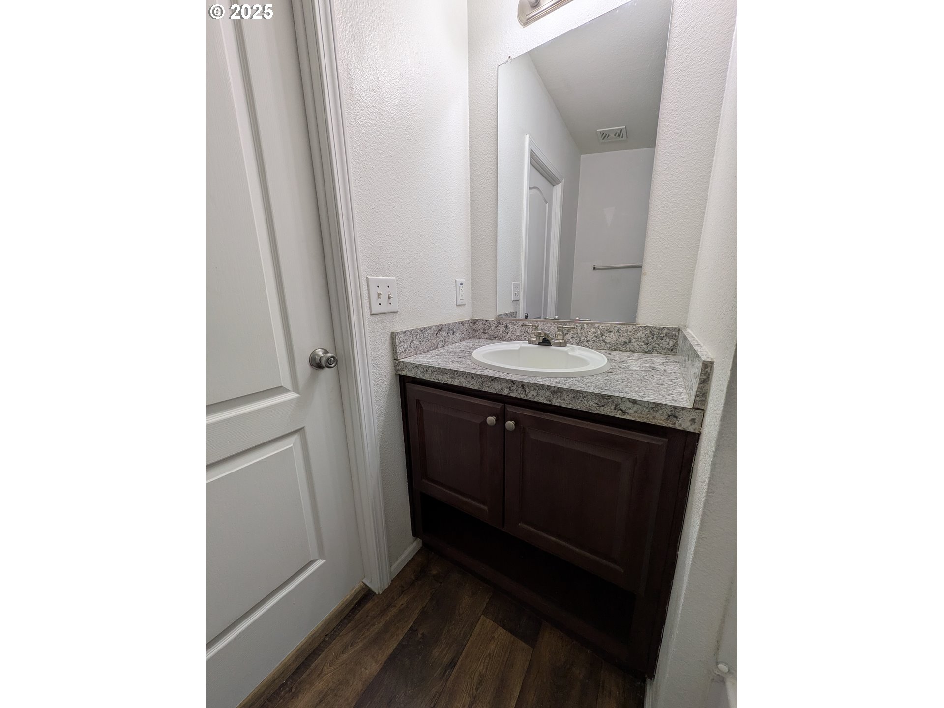 9700 Southwest Tualatin Road, Unit 5 Tualatin, OR 97062 - Photo 34 of 37