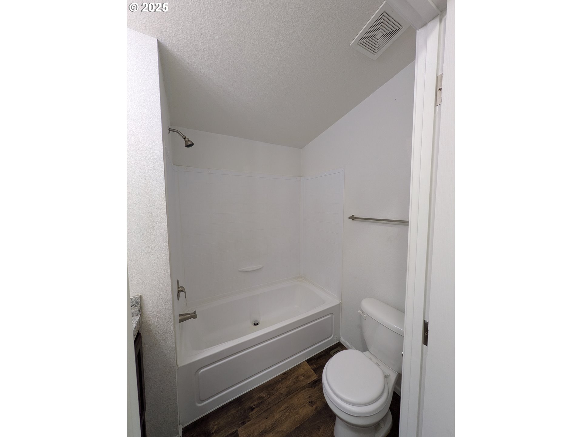 9700 Southwest Tualatin Road, Unit 5 Tualatin, OR 97062 - Photo 35 of 37