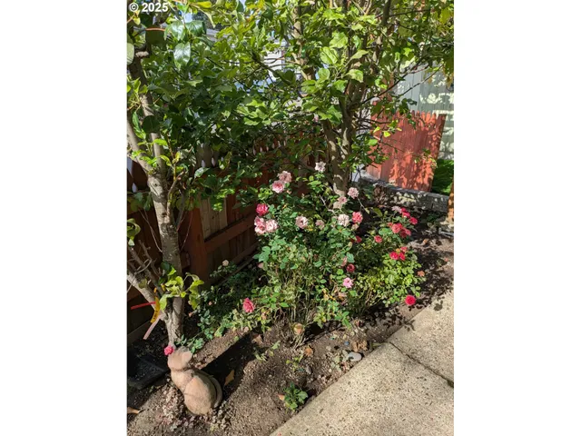 $149,995 | 9700 Southwest Tualatin Road, Unit 5, Tualatin, OR 97062