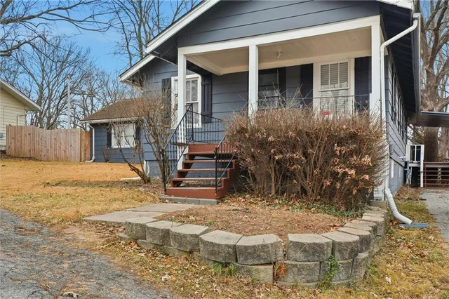 $225,000 | 5734 Northeast Vivion Road, Kansas City, MO 64119