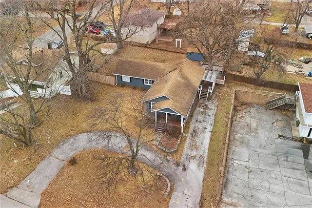 $225,000 | 5734 Northeast Vivion Road, Kansas City, MO 64119