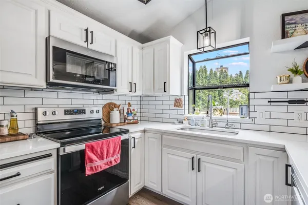 $675,000 | 6301 36th Street Southeast, Auburn, WA 98092