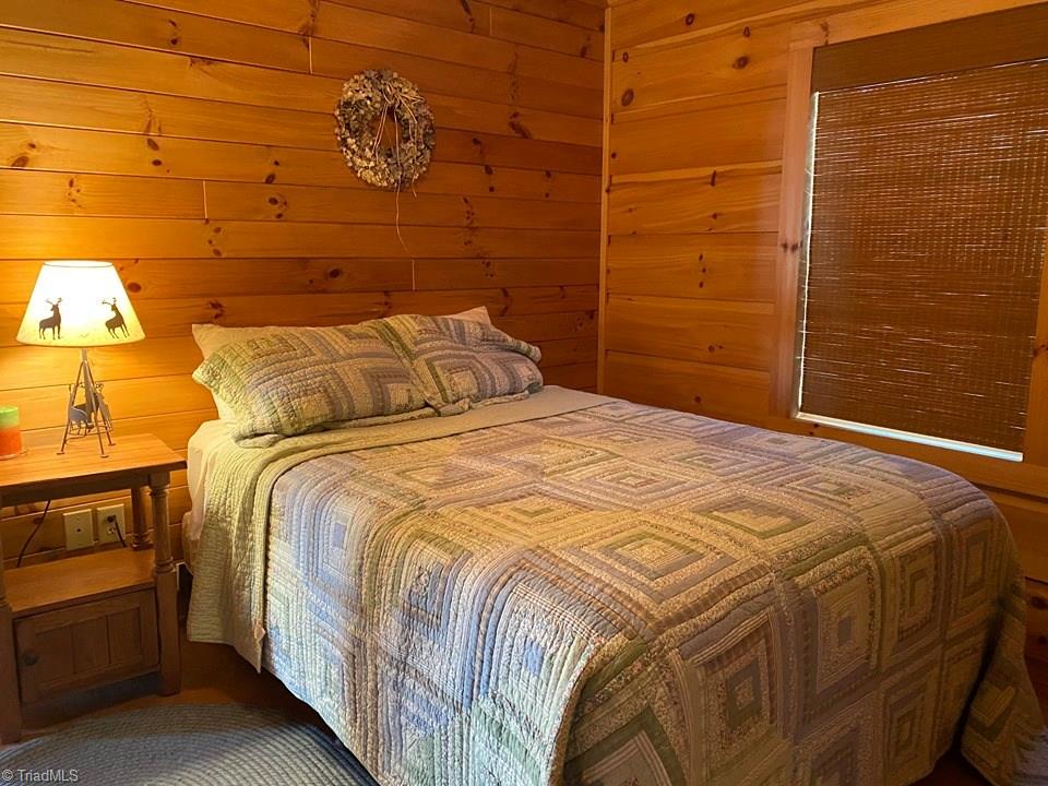 2103 Buck Mountain Road Purlear, NC 28665 - Photo 14 of 21